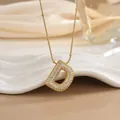 Κολιέ με μενταγιόν γράμμα D 18K χρυσό με ζιργκόν και διακοσμητική αλυσίδα με χάντρες - Γράμμα D