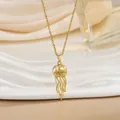 Πολυτελές κολιέ με μεδούσα επιχρυσωμένο 18k σε κομψό μεταξωτό φόντο - 3D Μέδουσα (XL0624)