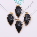 Pijlpunt hanger set van natuursteen in zwart met goudkleurige onregelmatige randen - 20-38mm(1012-T240812001) / Obsidiaan