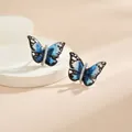 Détails rapprochés des boucles d'oreilles papillon bleu dégradé avec zircons brillants - Style de Papillon Dégradé Bleu Foncé Bleu Clair (EH0114GC)
