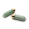 Set van twee groene natuursteen zeshoekige prisma hangers met gouden metalen lussen - 8x25mm / Groene Aventurijn