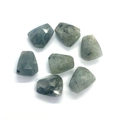 Gefacetteerde natuurlijke grijze labradoriet stenen kralen in onregelmatige vormen voor sieraden - Flitssteen (Labradoriet) / 8x10mm 1g (geen Gaten)