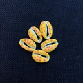 Five yellow natural cowrie shell beads with pink polka dots for DIY jewelry making - 13x20mm (20 Pieces/Pack) / Yellow