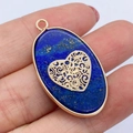 Lapis lazuli ovale hanger met gouden metalen rand en opengewerkt hartontwerp - Lapis Lazuli Hartpatroon