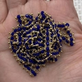 Catena di perline dorate con pietre di cristallo sfaccettate blu scuro per gioielli - 3x6mm, 10m/pezzo / Blu Profondo Sfaccettato (N. 7)
