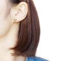 Clous d'oreilles cœur en or minimalistes avec zircon rond étincelant pour femmes - Cœur / Or