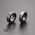 Clip per orecchi da uomo in acciaio inossidabile nero stile punk con motivi a croce incisi - Stile Freccia Croce (C9)