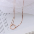 Minimalistische doppelte Halskette in Roségold mit geometrischem hohlem Kreisanänger - 40 Plus 5cm / Roségold
