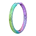 Titanium stalen oorringen met gewatteerde textuur en iriserende regenboogverloop finish - 8mm / 1 Stuk / Gaasrooster Veelkleurig