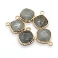 Set van 5 natuursteen ruitvormige bedeltjes met goudkleurige rand en ophangring - 15x19mm / Flitssteen (Labradoriet)