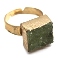 Bague carrée en druzy vert foncé avec anneau ajustable plaqué or vintage - Pierre Brute Carrée Verte Style A (4)