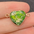 Connettore a cuore in turchese verde con bordo dorato per creazione gioielli - Stile con Motivo Verde (n.1)