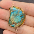 Moon-shaped turquoise connector with gold frame and blue veined natural stone - 26x39mm / US 3