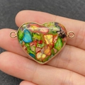Pendentif connecteur coeur en pierre colorée avec cadre doré et doubles trous pour bijoux - Entrelacé Multicolore (Motif 16)