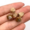 Fünf facettierte Anhänger aus Naturstein mit vergoldeter Öse für DIY Schmuckherstellung - 8x12mm 2g/Stk / Jaspis