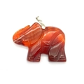 Gros plan d'un pendentif éléphant en agate orange sculptée avec bélière métallique - Éléphant Texture Agate Rouge/Cornaline (5080854314561) / N°4 (Brun Rougeâtre)