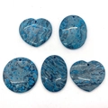 Sortiment aus natürlichen Achat-Anhängern in Herz-, Oval- und Rundform mit blauem Marmormuster - Blaue Verrückte Spitzenachat Set
