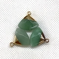 Drie waaiervormige groene aventurijn hangers met elegante gouden metalen randen - Groene Aventurijn