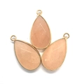 Drie facetgeslepen perzikkleurige druppelhangers met gouden rand voor DIY sieraden - Nr. 8 (Oranje Maansteen) / 16x30mm