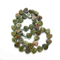 Perle a cuore in pietra unakite fatta a mano con cordino verde e chiusura in metallo - Unakite