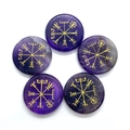 Cinco piedras de amatista púrpura con símbolos vikingos Vegvisir grabados en dorado - 25 Mm De Espesor 5 Mm / Amatista