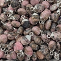 Ovalen hangers van roze rhodoniet met metalen oogjes voor doe-het-zelf sieraden maken - Rhodoniet met zwarte lijnen