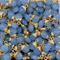 Gepolijste blauwe opaal druppelhangers met gouden metalen kapjes voor het maken van sieraden - Lichtblauwe Druppel Stijl (22) / 8x14mm