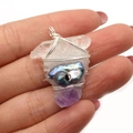 Pendentif artisanal en fil avec cristal blanc, perle vert paon et pierre d'améthyste - 20x35-30x40mm / Violet