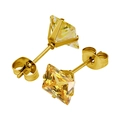 Detailansicht quadratischer gelber Zirkonia-Ohrstecker aus vergoldetem Edelstahl - 3mm / Gold + Goldgelb