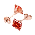 Détail de boucles d'oreilles rose doré avec zircon rouge carré et sertissage à quatre griffes - 3mm (1 Pièce) / Or rose + Rouge orangé