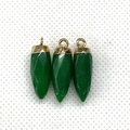 Drie gefacetteerde malachiet hangers in kogelvorm met gouden kapjes voor DIY-sieraden - 8x26mm / Nr. 8 (Donkergroene Geslepen Gesteente)