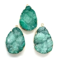 Lot de trois pendentifs druzy turquoise en forme de goutte avec bords dorés pour bijoux - 26x37mm / Vert Lac (N°7)
