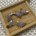 Lot de 5 pendentifs lune en quartz rose facetté avec bordure dorée pour bijoux DIY - Quartz rose