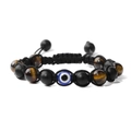 Handgefertigtes gewebtes Armband mit Tigerauge Perlen und blauem Evil Eye Anhänger - Kartonverpackung / Tigerauge Gewebter Stil (G0301)