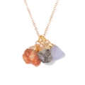 Ketting met natuurstenen hangers in oranje, grijs en paars aan een gouden ketting - Oranjerood en Zwartgrijs Steen Stijl (FN1783)