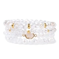 Détail d'un lot de quatre bracelets en perles de cristal avec breloque hexagonale dorée - Style Blanc (FK1901-19CM)