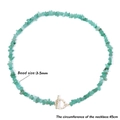 Detail of green gemstone gravel necklace with gold OT toggle clasp and 45cm chain length - 19cm / Aventurine Style (FN0896)
