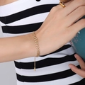 Bracelet minimaliste à maillons trèfle dorés avec chaîne d'extension réglable - Bracelet à Maillons en Forme d'Os Croisé (E294) / Or