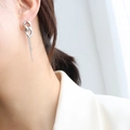 Silberne Kettentropfen-Ohrringe aus S925 Sterling Silber mit minimalistischen Doppelringen - Silber