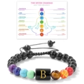 Pulsera ajustable de 7 chakras con cuentas negras y dije de letra B dorada para hombres - 19cm / Letra B