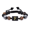 Bracelet tressé en oeil de tigre avec perles d'hématite et lettre F dorée - 19cm / Lettre F