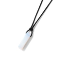 Pendente in pietra rettangolare traslucida su una collana a cordoncino nero essenziale - Opalite