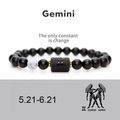 Bracciale elastico Gemelli con perle di onice nero opaco e accento in marmo - Gemelli