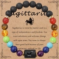 Vista dettagliata del bracciale in pietre naturali Sagittario con ciondolo zodiacale - Sagittario - Senza Carta