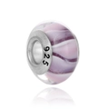Détail macro de perle en verre violet tourbillonné avec noyau en argent massif 925 - Texture Tourbillon Violet (26)