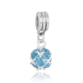 Détail macro du pendentif en pierre bleue ciel et monture en argent pour bijoux DIY - Style de Pierre Gemme à Taille Ronde Bleue (7)