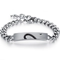 Poliertes silbernes Edelstahl-Panzerarmband mit wish and mess gravierter Metallplatte - Schwarzes Herrenmodell