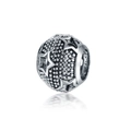 Makro-Detail der antiken silbernen Sternperle mit Vintage-Textur für DIY-Armbänder - Sternpunkt Ball Stil (23)