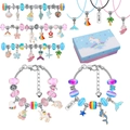 Detail van DIY sieradenset voor kinderen met zeemeermin hangers en kleurrijke kralen in doos - Lichtblauwe Eenhoorn Doos Set