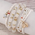 Boho-Mehrlagen-Stretchperlenarmband Set mit Kristallblättern und goldenen Anhängern - Weiß